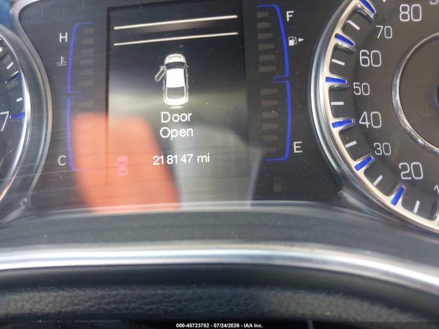 Chrysler 200 Limited 2015 1C3CCCABXFN574885 Image 12