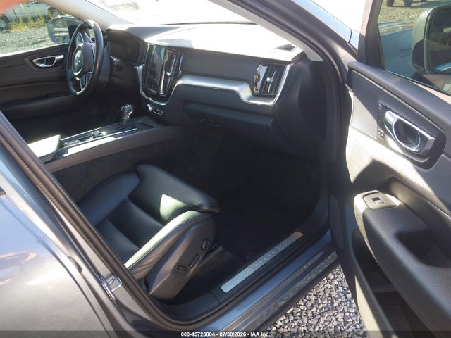 LYV102RK9KB219243 Volvo Xc60 T5 Momentum