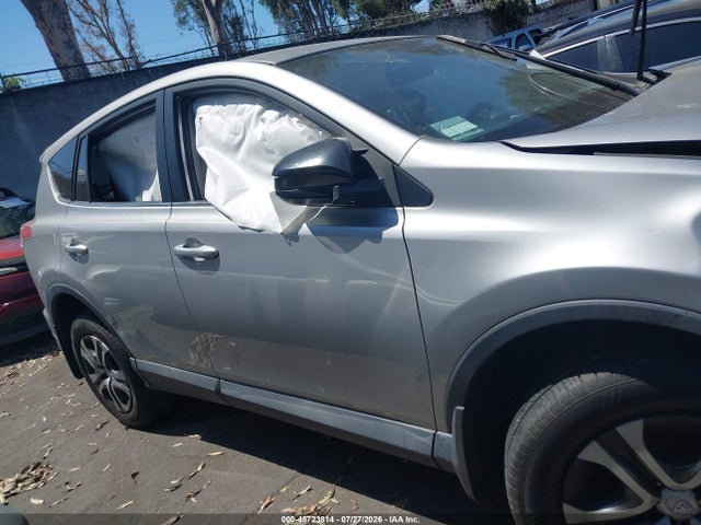 2T3ZFREV0JW503054 Toyota RAV4 LE