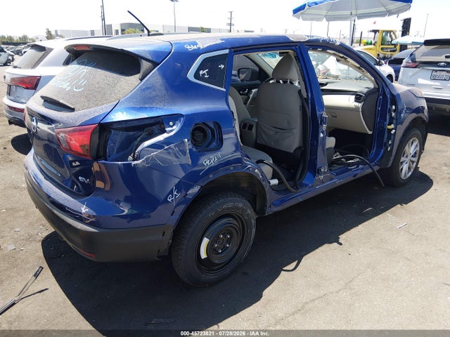 JN1BJ1CPXJW150333 Nissan Rogue Sport Sv