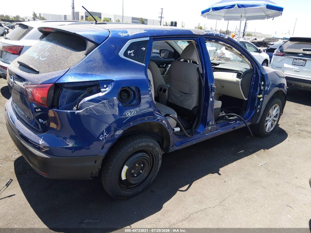 JN1BJ1CPXJW150333 Nissan Rogue Sport Sv