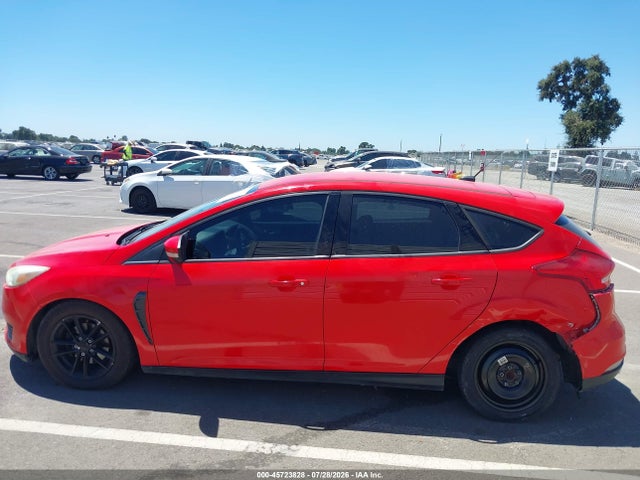 Ford FOCUS SE 2015 1FADP3K28FL370509 Image 14