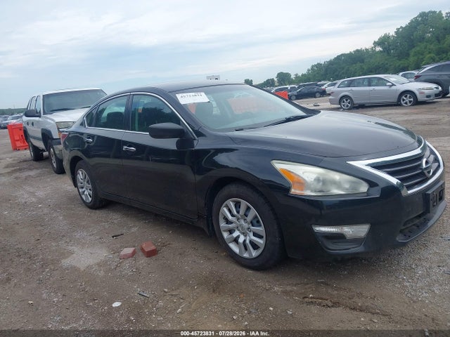 2015 Nissan Altima 2.5 S მანქანა იყიდება აუქციონზე, vin: 1N4AL3AP4FN319282, აუქციონის ნომერი: 45723831