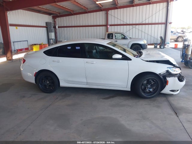 Chrysler 200 S 2015 1C3CCCBG3FN627520 Image 13