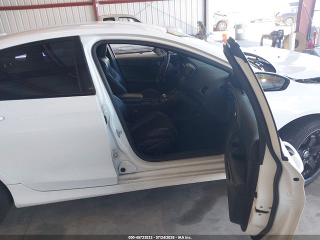 Chrysler 200 S 2015 1C3CCCBG3FN627520 Image 5