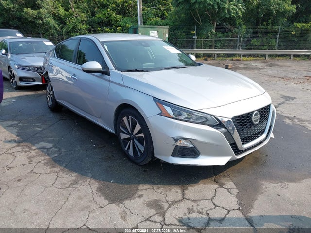Auction sale of the 2022 Nissan Altima Sv Fwd, vin: 1N4BL4DV1NN329917, lot number: 45723881
