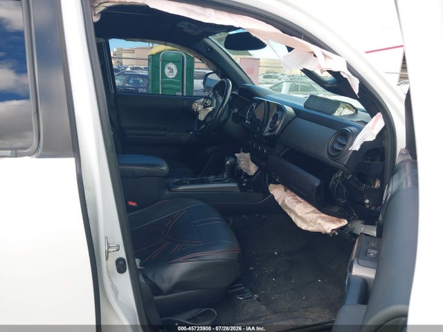 Продажа на аукционе авто 2016 Toyota Tacoma Trd Sport, vin: 3TMCZ5AN2GM040162, номер лота: 45723900