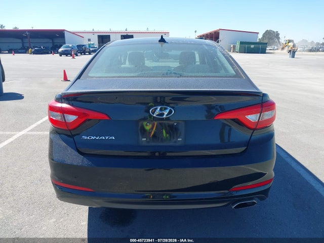Hyundai SONATA SE 2016 5NPE24AF1GH267879 Image 18