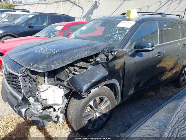 Toyota Highlander Xle 2020 5TDGZRAH4LS513475 Image 2
