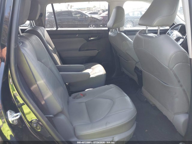 Toyota Highlander Xle 2020 5TDGZRAH4LS513475 Image 8
