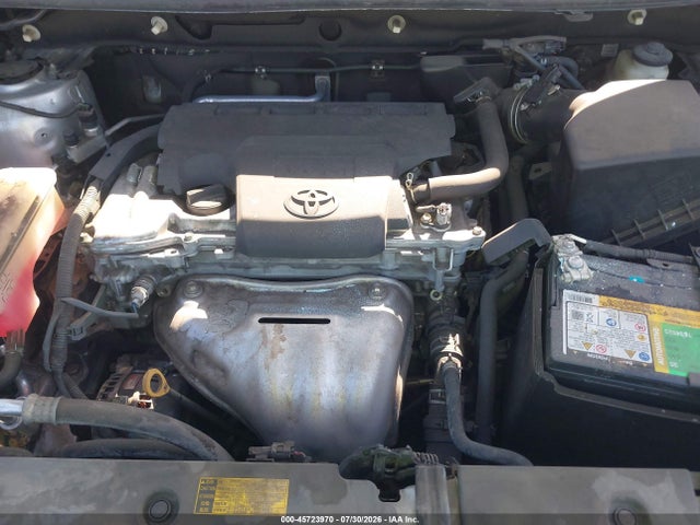 2T3ZFREV5EW120149 Toyota RAV4 LE