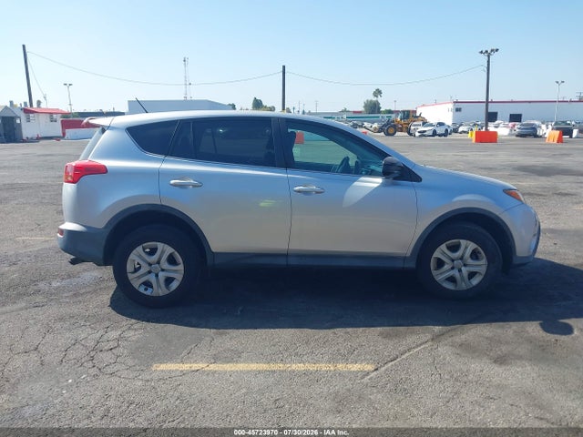 2T3ZFREV5EW120149 Toyota RAV4 LE