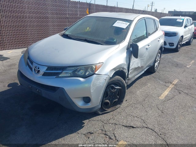 2T3ZFREV5EW120149 Toyota RAV4 LE