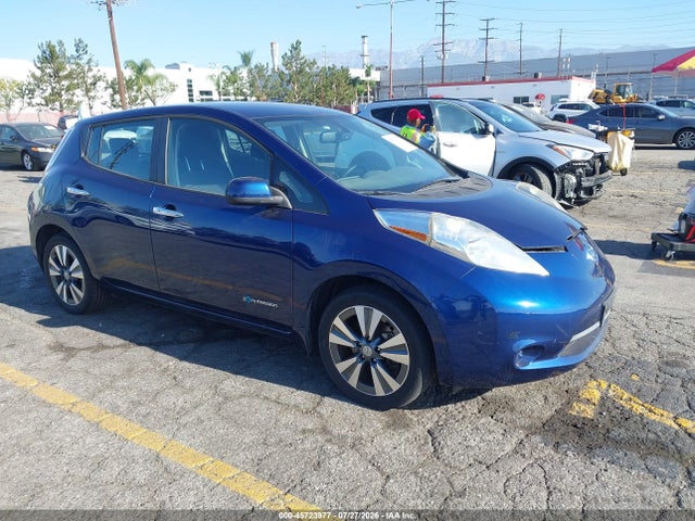 Nissan LEAF SV 2016 1N4BZ0CP3GC300346 main image