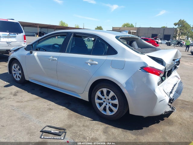 5YFEPMAE4NP319501 Toyota COROLLA LE