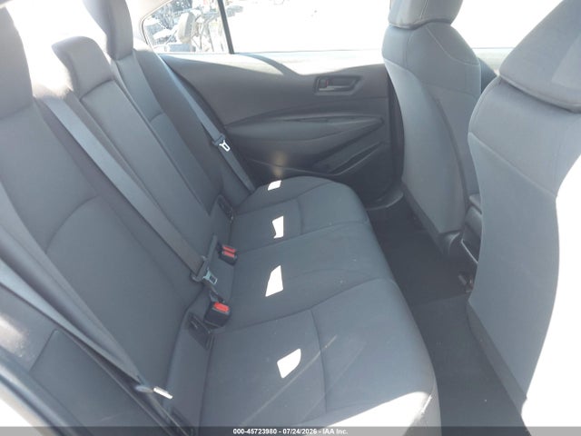 5YFEPMAE4NP319501 Toyota COROLLA LE