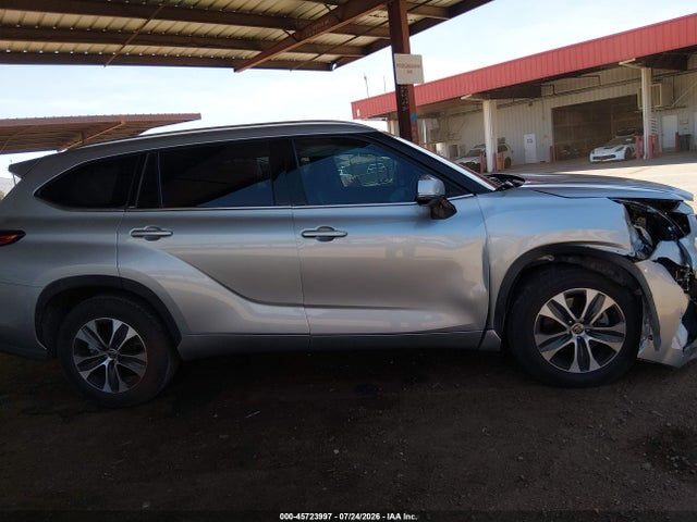 Toyota Highlander Xle 2021 5TDGZRAH5MS537740 Image 13