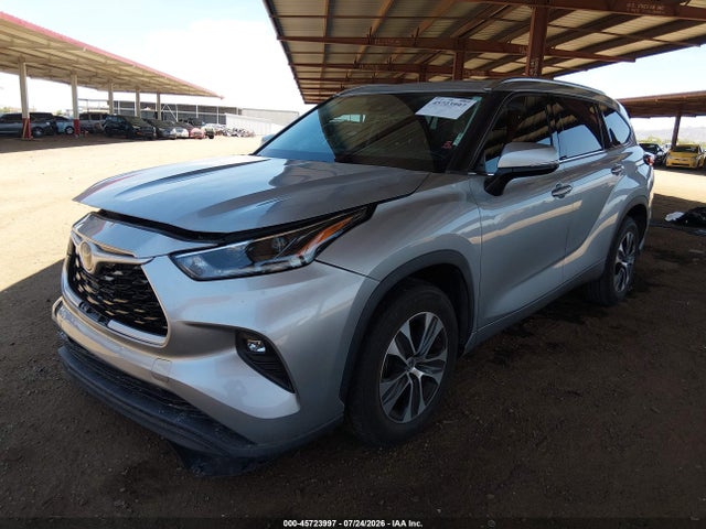 Toyota Highlander Xle 2021 5TDGZRAH5MS537740 Image 2