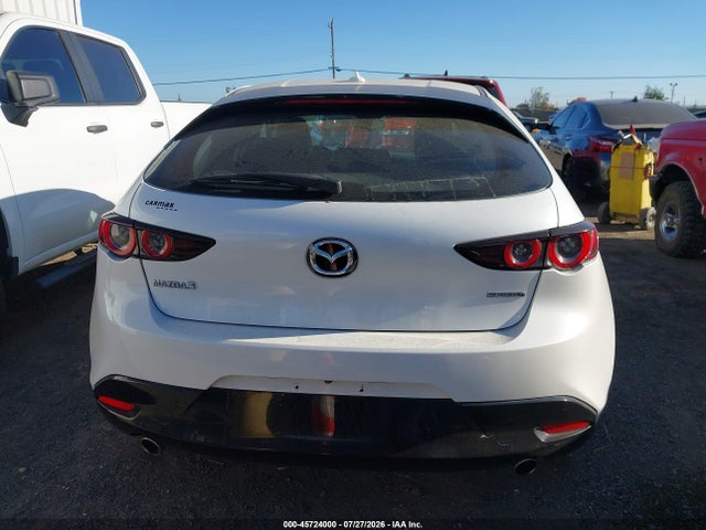 Mazda Mazda3 Premium Package 2020 JM1BPANM2L1162586 Image 17