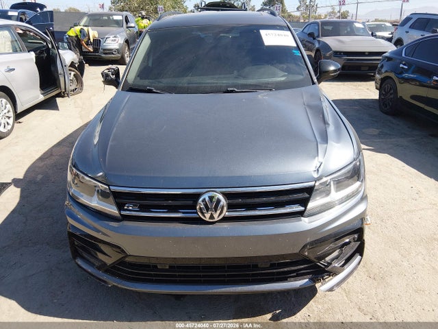 3VV3B7AX3LM147539 Volkswagen Tiguan 2.0t Se/2.0t Se R-line Black/2.0t Sel