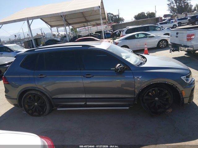 3VV3B7AX3LM147539 Volkswagen Tiguan 2.0t Se/2.0t Se R-line Black/2.0t Sel