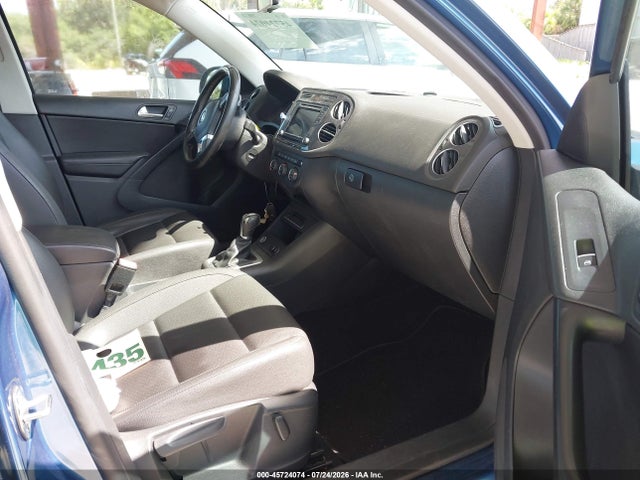 Продажа на аукционе авто 2017 Volkswagen Tiguan 2.0t Wolfsburg Edition, vin: WVGRV7AX2HW507841, номер лота: 45724074