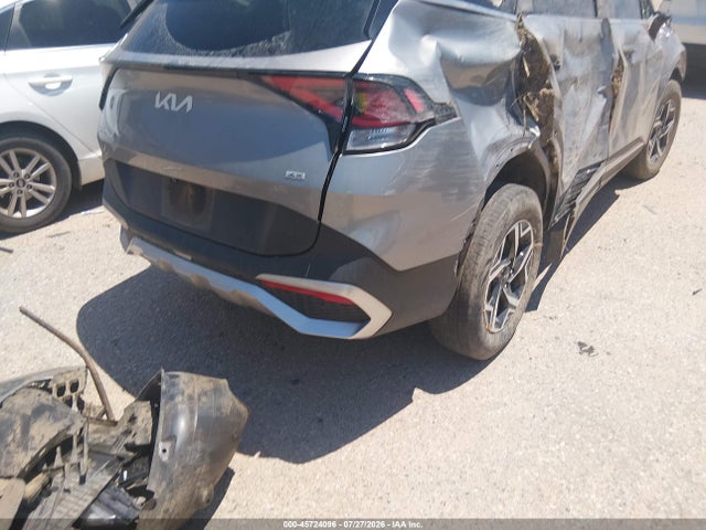 KIA Sportage Lx 2023 KNDPUCAFXP7152828 Image 4