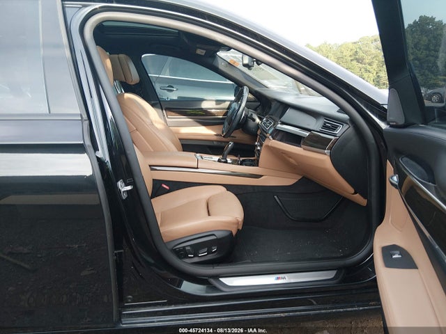 2014 Bmw 750 I მანქანა იყიდება აუქციონზე, vin: WBAYE8C53ED135982, აუქციონის ნომერი: 45724134