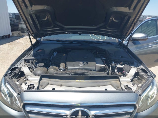 45724189 :رقم المزاد ، WDDZF4JB4JA313180 vin ، 2018 Mercedes-benz E 300 مزاد بيع