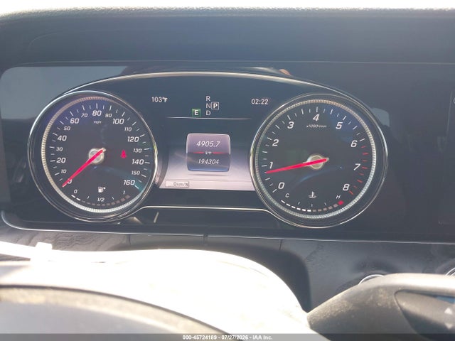 45724189 :رقم المزاد ، WDDZF4JB4JA313180 vin ، 2018 Mercedes-benz E 300 مزاد بيع