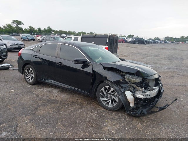 Продаж на аукціоні авто 2018 Honda Civic Ex, vin: 19XFC2F71JE031221, номер лоту: 45724264