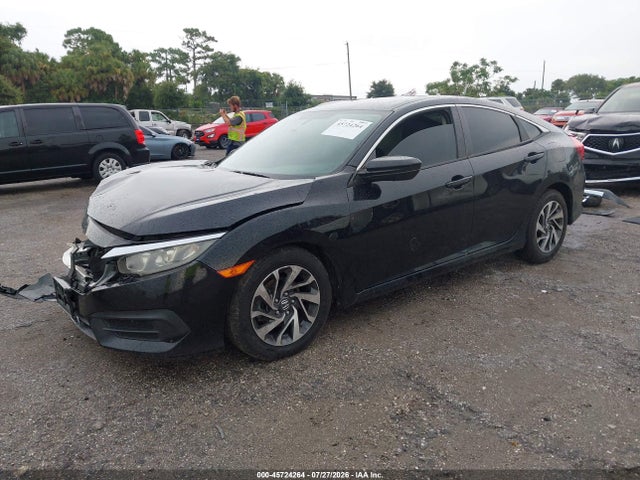 Продаж на аукціоні авто 2018 Honda Civic Ex, vin: 19XFC2F71JE031221, номер лоту: 45724264