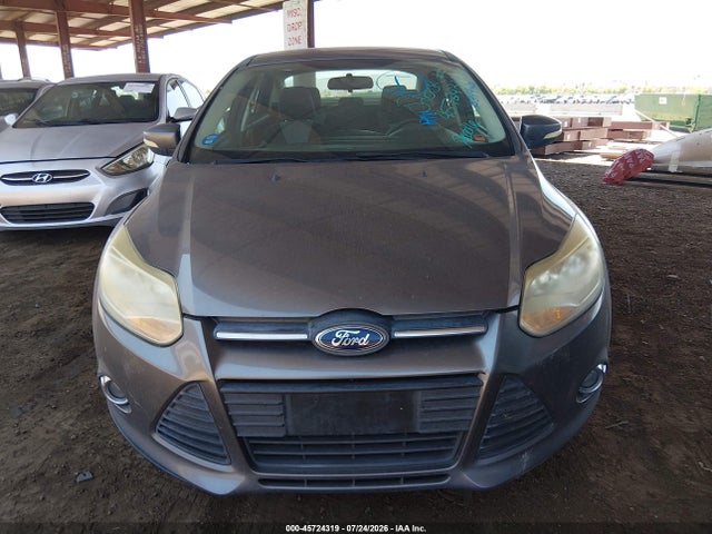1FADP3F25EL300216 Ford FOCUS SE