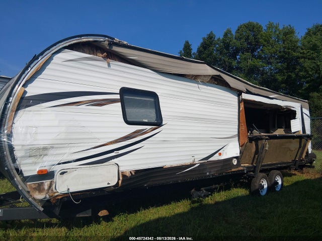 2017 Forest River Wildwood Travel Trailer მანქანა იყიდება აუქციონზე, vin: 4X4TWDB2XHA260214, აუქციონის ნომერი: 45724342