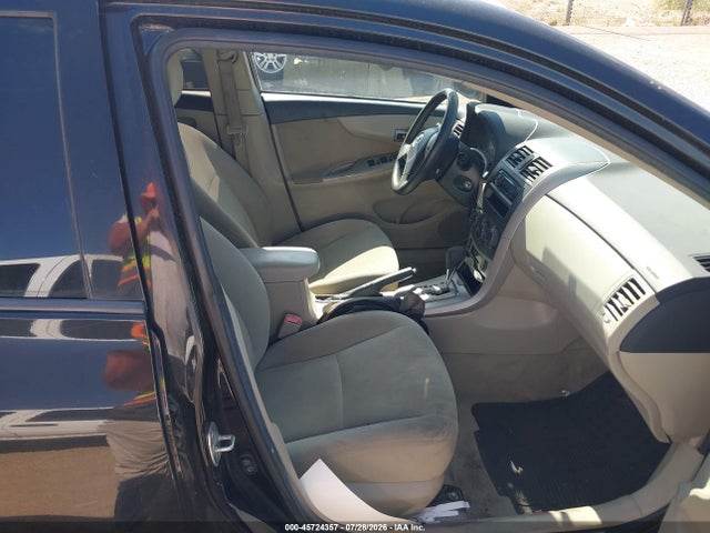45724357 :رقم المزاد ، 2T1BU4EE6BC551499 vin ، 2011 Toyota Corolla Le مزاد بيع