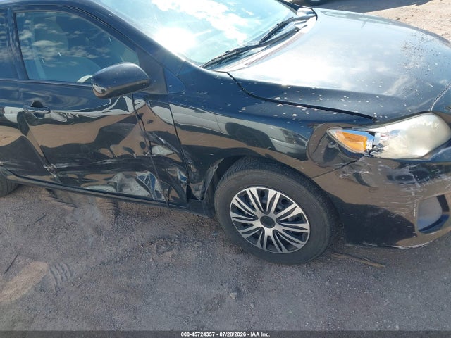 45724357 :رقم المزاد ، 2T1BU4EE6BC551499 vin ، 2011 Toyota Corolla Le مزاد بيع