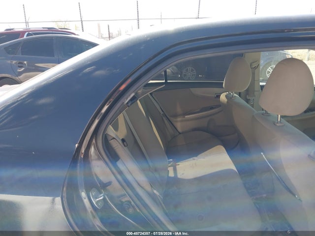 45724357 :رقم المزاد ، 2T1BU4EE6BC551499 vin ، 2011 Toyota Corolla Le مزاد بيع