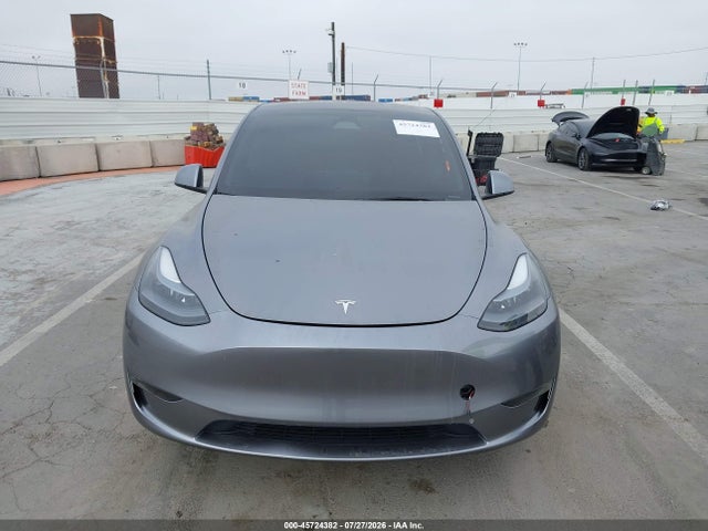 Продаж на аукціоні авто 2025 Tesla Model Y Long Range Dual Motor All-wheel Drive, vin: 7SAYGDEE7SF283627, номер лоту: 45724382
