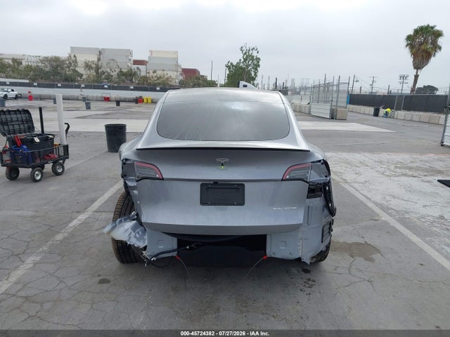 Продаж на аукціоні авто 2025 Tesla Model Y Long Range Dual Motor All-wheel Drive, vin: 7SAYGDEE7SF283627, номер лоту: 45724382