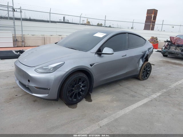 Продаж на аукціоні авто 2025 Tesla Model Y Long Range Dual Motor All-wheel Drive, vin: 7SAYGDEE7SF283627, номер лоту: 45724382