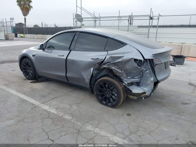 Продаж на аукціоні авто 2025 Tesla Model Y Long Range Dual Motor All-wheel Drive, vin: 7SAYGDEE7SF283627, номер лоту: 45724382