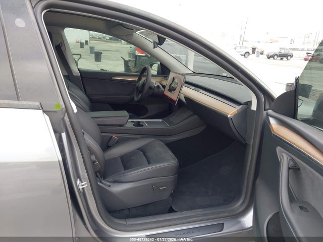 Продаж на аукціоні авто 2025 Tesla Model Y Long Range Dual Motor All-wheel Drive, vin: 7SAYGDEE7SF283627, номер лоту: 45724382