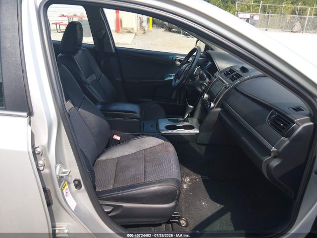 45724402 :رقم المزاد ، 4T1BF1FK7EU346595 vin ، 2014 Toyota Camry Se مزاد بيع