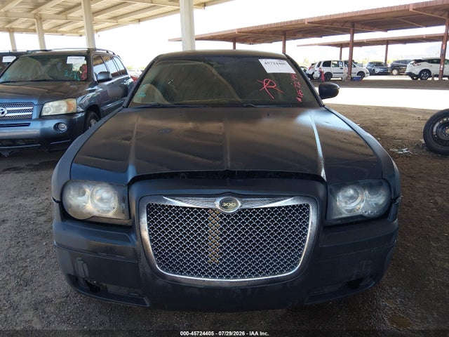 Продажа на аукционе авто 2005 Chrysler 300 Touring, vin: 2C3JA53G45H134279, номер лота: 45724405