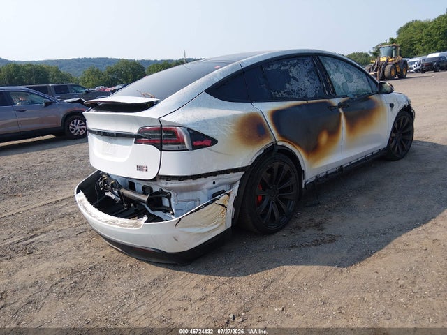 Продаж на аукціоні авто 2024 Tesla Model X Plaid Tri Motor All-wheel Drive, vin: 7SAXCBE69RF448592, номер лоту: 45724432