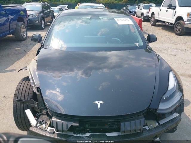 2021 Tesla Model 3 Standard Range Plus Rear-wheel Drive მანქანა იყიდება აუქციონზე, vin: 5YJ3E1EA1MF027415, აუქციონის ნომერი: 45724439
