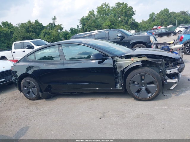 2021 Tesla Model 3 Standard Range Plus Rear-wheel Drive მანქანა იყიდება აუქციონზე, vin: 5YJ3E1EA1MF027415, აუქციონის ნომერი: 45724439