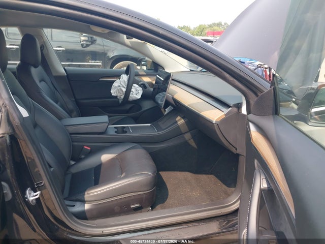 2021 Tesla Model 3 Standard Range Plus Rear-wheel Drive მანქანა იყიდება აუქციონზე, vin: 5YJ3E1EA1MF027415, აუქციონის ნომერი: 45724439