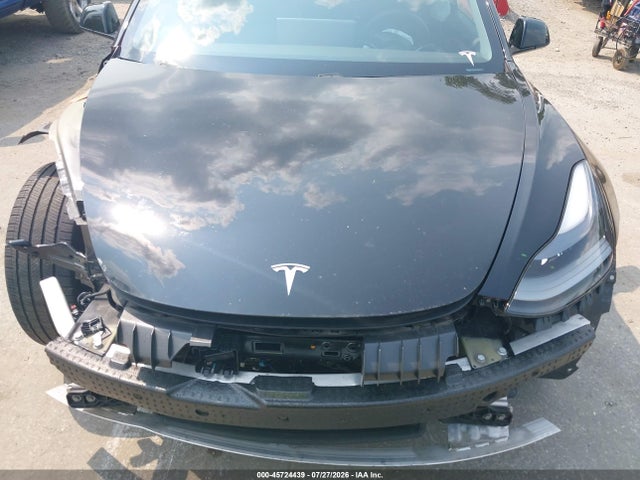 2021 Tesla Model 3 Standard Range Plus Rear-wheel Drive მანქანა იყიდება აუქციონზე, vin: 5YJ3E1EA1MF027415, აუქციონის ნომერი: 45724439