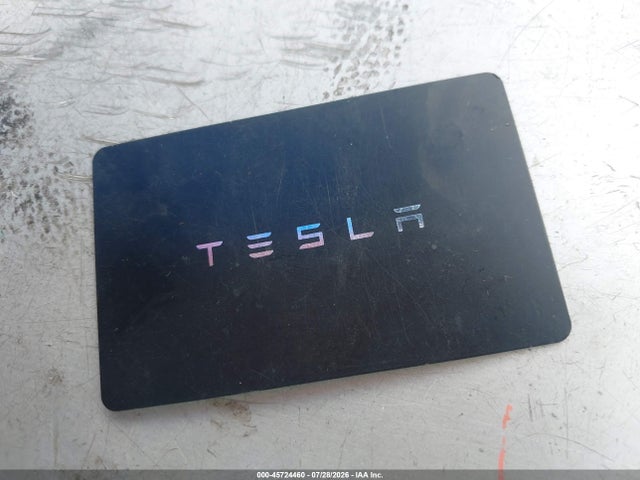 45724460 :رقم المزاد ، 7SAYGDEE3TA624455 vin ، 2026 Tesla Model Y All-wheel Drive/long Range Launch Series/premium All-wheel Drive مزاد بيع